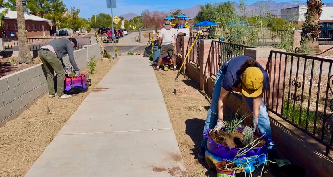 Tucson neighborhood unites for community cleanup and mural project