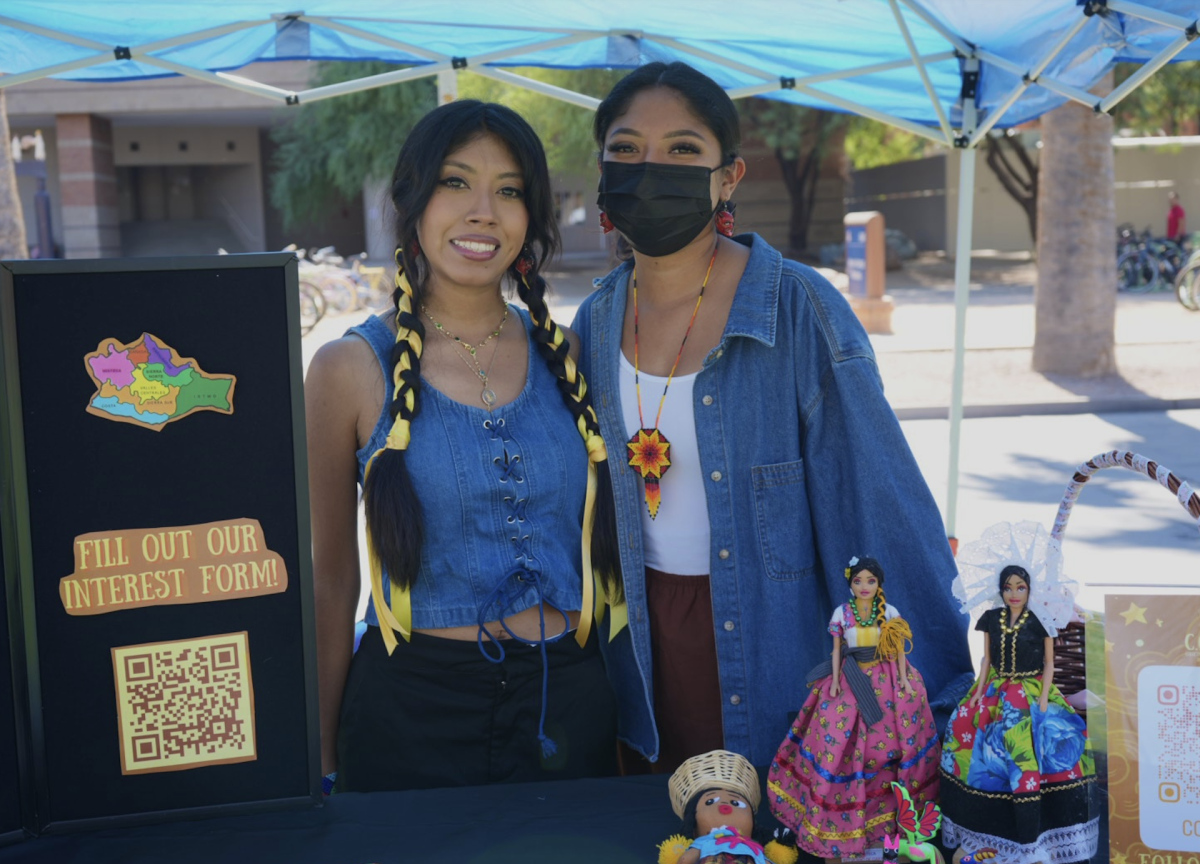 Hermanas de Tucson inician club para estudiantes indígenas y oaxaqueños en la UA